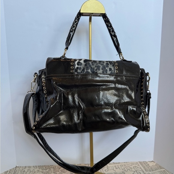 BEBE Large Handbag Leopard Grommet in Black and gray and gold - Picture 2 of 11